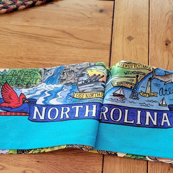 New with tags. NORTH CAROLINA TEA TOWEL poster style tea towel. KAY DEE DESIGNS - Picture 6 of 8
